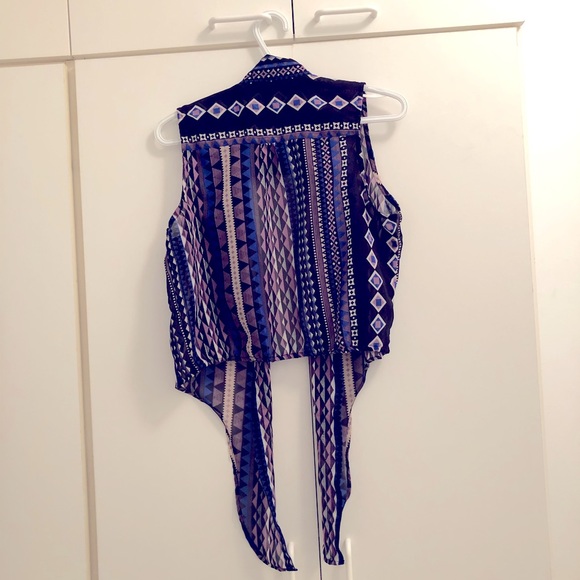 Ardene, sheer sleeveless blouse, size M. - Picture 2 of 5